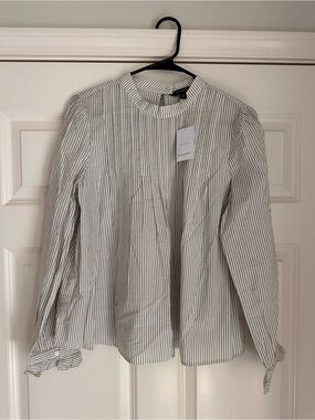 Banana Republic White and Gray Vertical-Stripe Dress Shirt